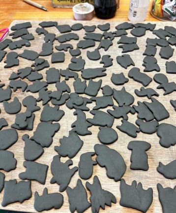 ブローチ作りの動画の記事動画