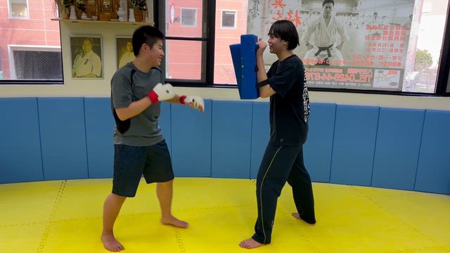 稽古の様子の記事動画