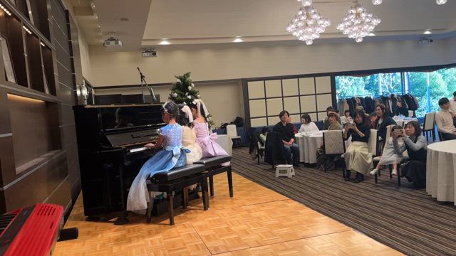 クリスマスコンサート♪（続）の記事動画