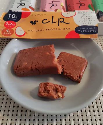 ローストビーフと無添加のプロテインバー食べてみました〜（PR）の記事動画