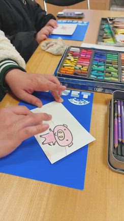 ワークショップ開催中　泉北髙島屋　かわいいハガキが作れます。クリスマスの作品もあるよ。の記事動画