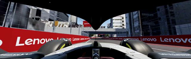 渋谷の街をF1で走行！の記事動画