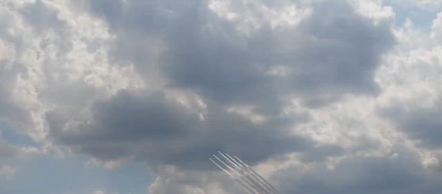 ブルーインパルスの記事動画