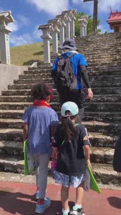 ウムウム倶楽部：野國總管 歴史バスツアーの記事動画