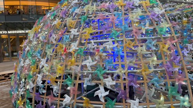 1500個のかざぐるまが彩る エコな かざぐるまドームの記事動画