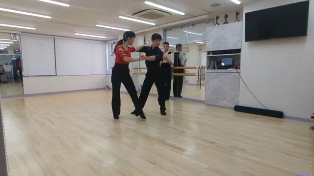 またまたカジュアルパーティで踊りまくりました❣の記事動画