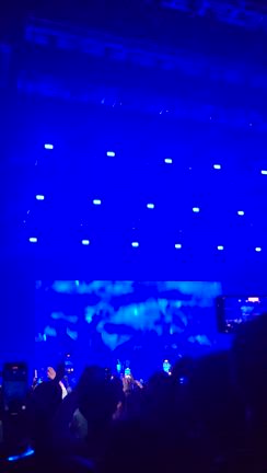 WALKERWORLD ASIA TOUR PT.Ⅱ（１２月１１日の日記）の記事動画