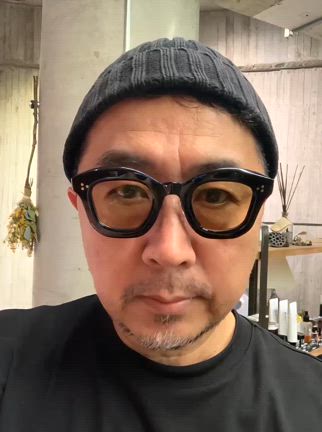 内巻きにも　外巻きにも出来る縮毛矯正の記事動画