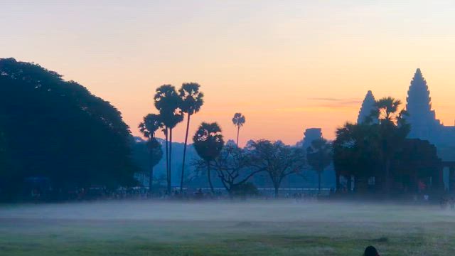気温が低くてアンコールワット遺跡に霧がかかって綺麗でした/memokaon/の記事動画