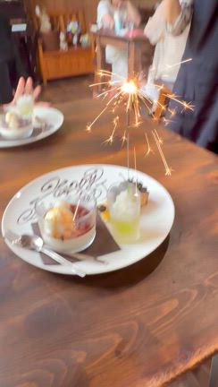 【小山市】共に泣き共に笑い... cafe BONHEUR。の記事動画