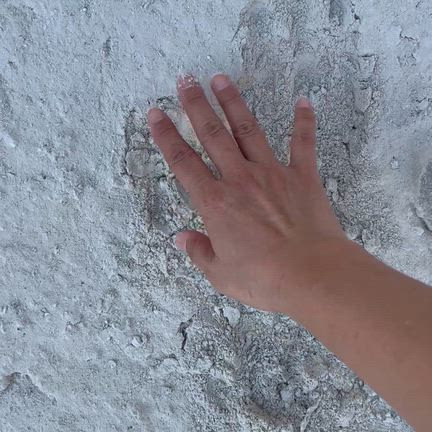 粟国島バイク旅その②大自然、太古からの白い崖の記事動画