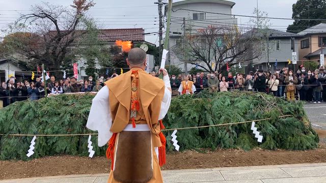 初の火渡りへの記事動画