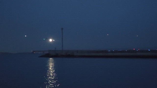 羽田空港の記事動画