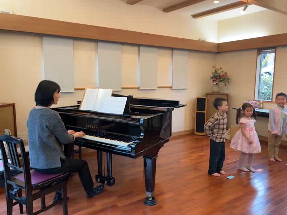 英語ピアノクラス発表会の様子♪菊名妙蓮寺TANABE.ピアノ教室の記事動画
