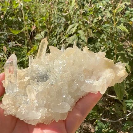 新入荷！インドマニカラン水晶の記事動画