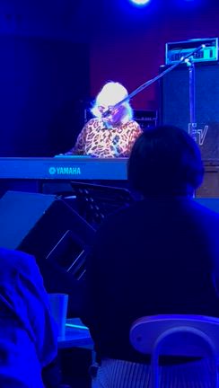 レジェンドの歌声の記事動画