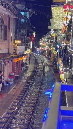 ベトナム　ハノイでエネルギー充電の記事動画