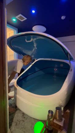 龍神浴と無重力体験！高円寺にて！の記事動画