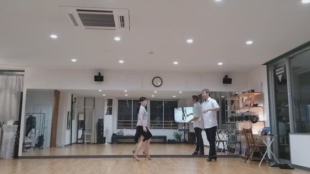 タピオカなんちゃらと「かどうち」の記事動画