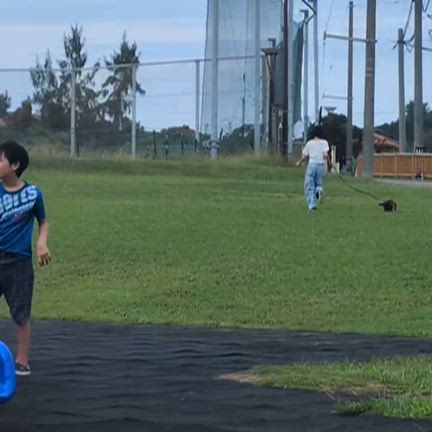 YUYULAND 久々の公園✨️の記事動画