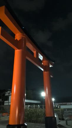 伏見稲荷大社の記事動画