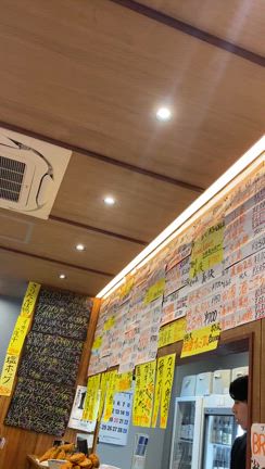 【秋田の旅 その6】 予約必須の人気食堂酒場｢永楽食堂｣日本酒の種類に圧巻!!の記事動画