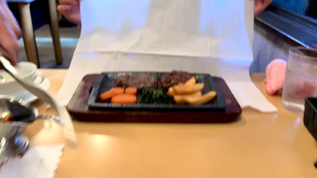 知る人ぞ知る！浜松の炭焼きハンバーグ屋さん【パピオット】の記事動画