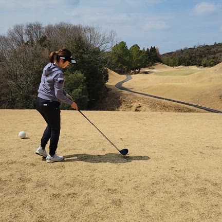 新人女子プロが選んだドライバーのスペック…！！！！の記事動画