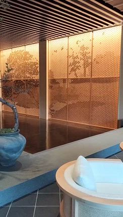 １日リニューアルオープンの八芳園へ行って来ました…の記事動画