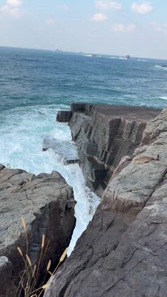 須佐ホルンフェルスの断崖絶壁の記事動画