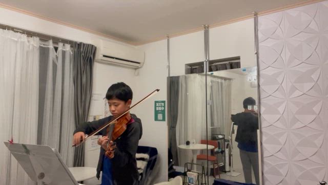 バイオリンデュオの記事動画