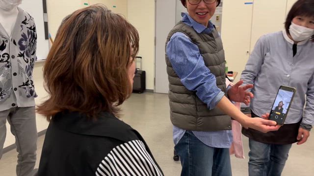 セミロング長さを変えないでよりスタイリッシュにの記事動画