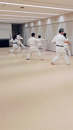 仲間と共有する時間の記事動画