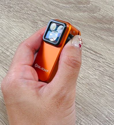 R7年【一次防災⑥】ヘルメット、懐中電灯の記事動画