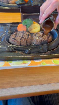 静岡大人気のさわやかハンバーグ待ち時間０分の穴場店の記事動画