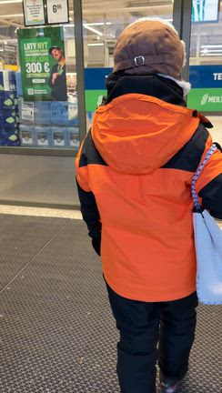 フィンランド　〜 レヴィ街散策編 〜の記事動画