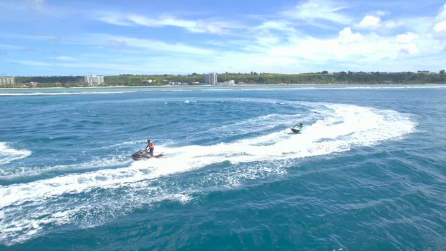 ★グアムジェットスキーの記事動画