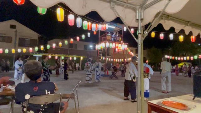 地元・葛飾区細田4丁目盆踊りへ、、、の記事動画