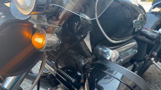 Vツインマグナ ～エンブレムカスタム&ウインカー増設～の記事動画