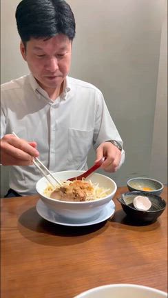 今日も若者とラーメンの記事動画