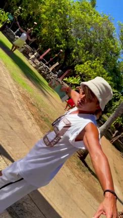 Be Hawai'ian 214の記事動画