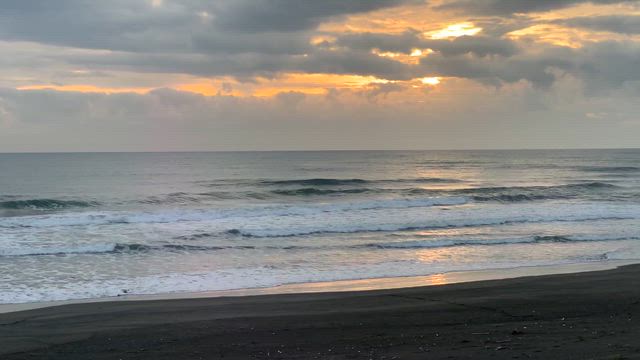 12月24日千葉北、東浪見の朝の波の記事動画