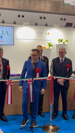 FOODEX 2025 第50回 国際食品・飲料展 デル ピエロ氏がイタリア食品の特使の記事動画