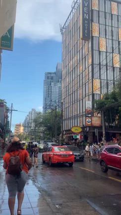 ソンクラン、水掛け祭りの記事動画