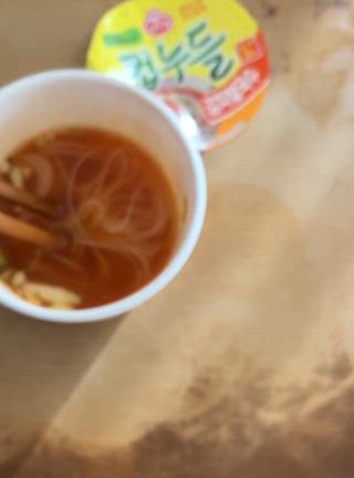 オットギ　カップヌードルの記事動画