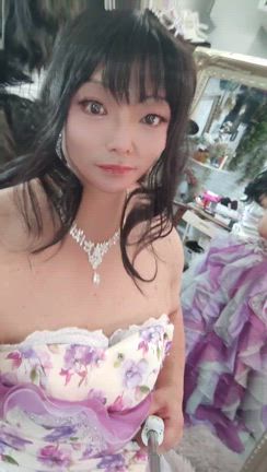 純白のドレス姿。。。の記事動画