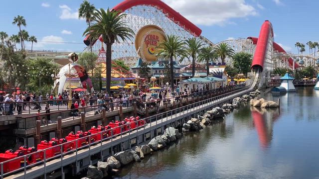 ロサンゼルス　ディズニー編の記事動画