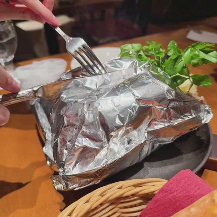 思い出の場所でランチ、グリルキャピタル東洋亭の記事動画