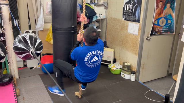 ロープクライミングをの記事動画