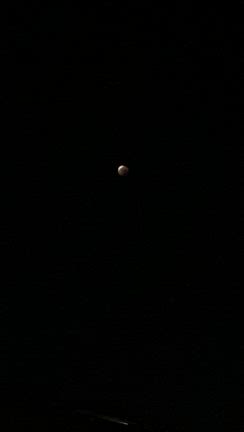 皆既月食の記事動画